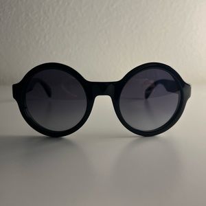 Marc by Marc Jacobs retro round sunglasses w/original case-EXCELLENT CONDITION!